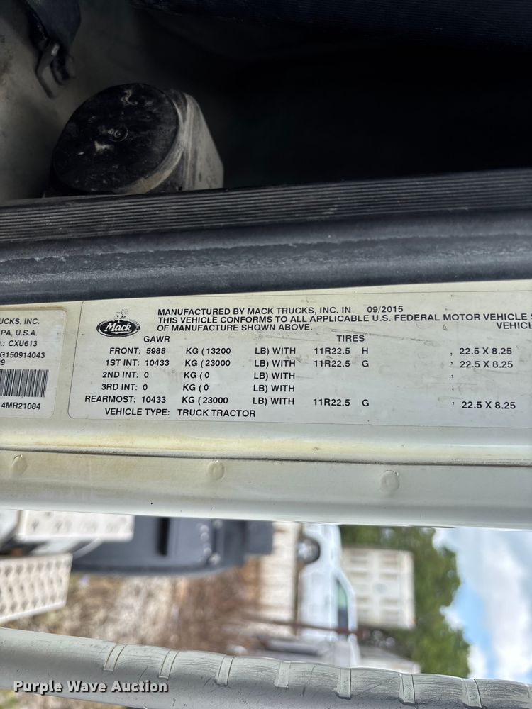 image for item FC1730 2016 Mack CXU613 semi truck