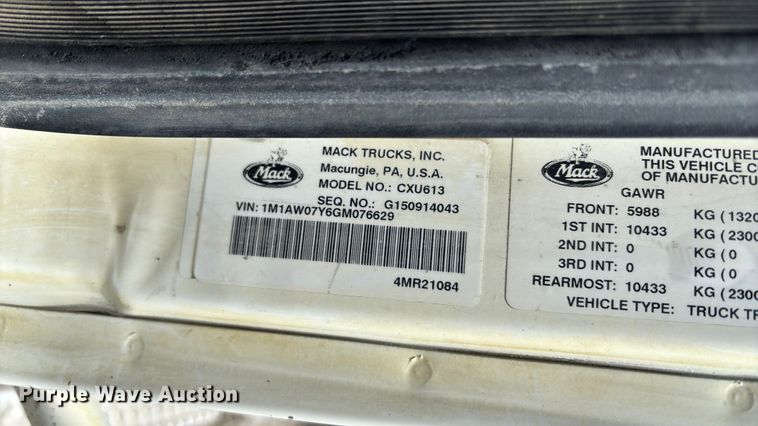 image for item FC1730 2016 Mack CXU613 semi truck
