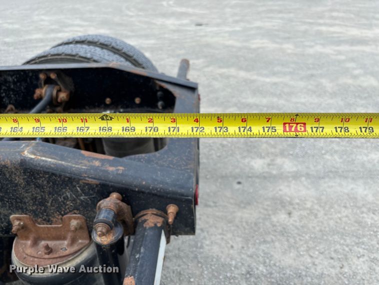 image for item FC1731 2016 Mack CXU613 semi truck