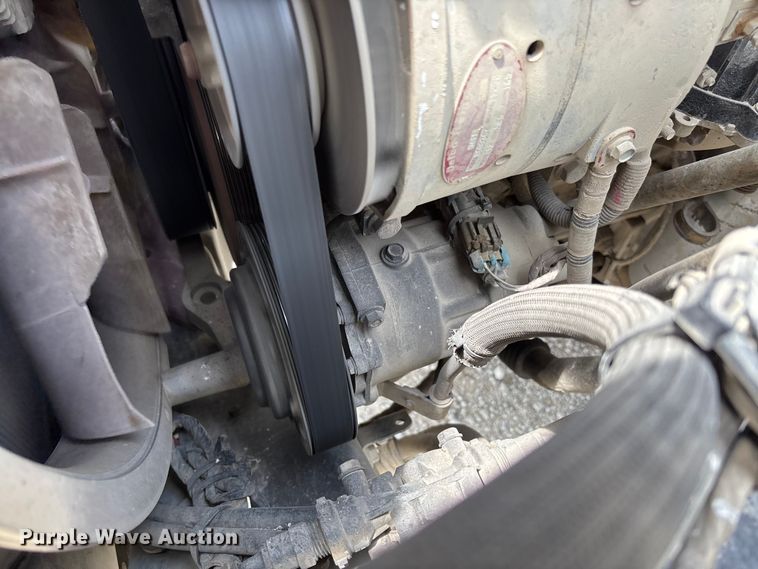 image for item FC1731 2016 Mack CXU613 semi truck