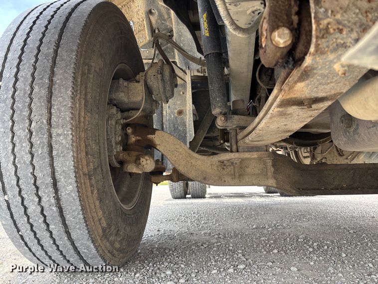 image for item FC1731 2016 Mack CXU613 semi truck