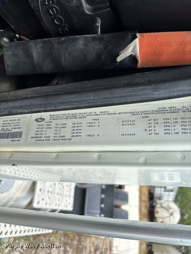 image for item FC1731 2016 Mack CXU613 semi truck