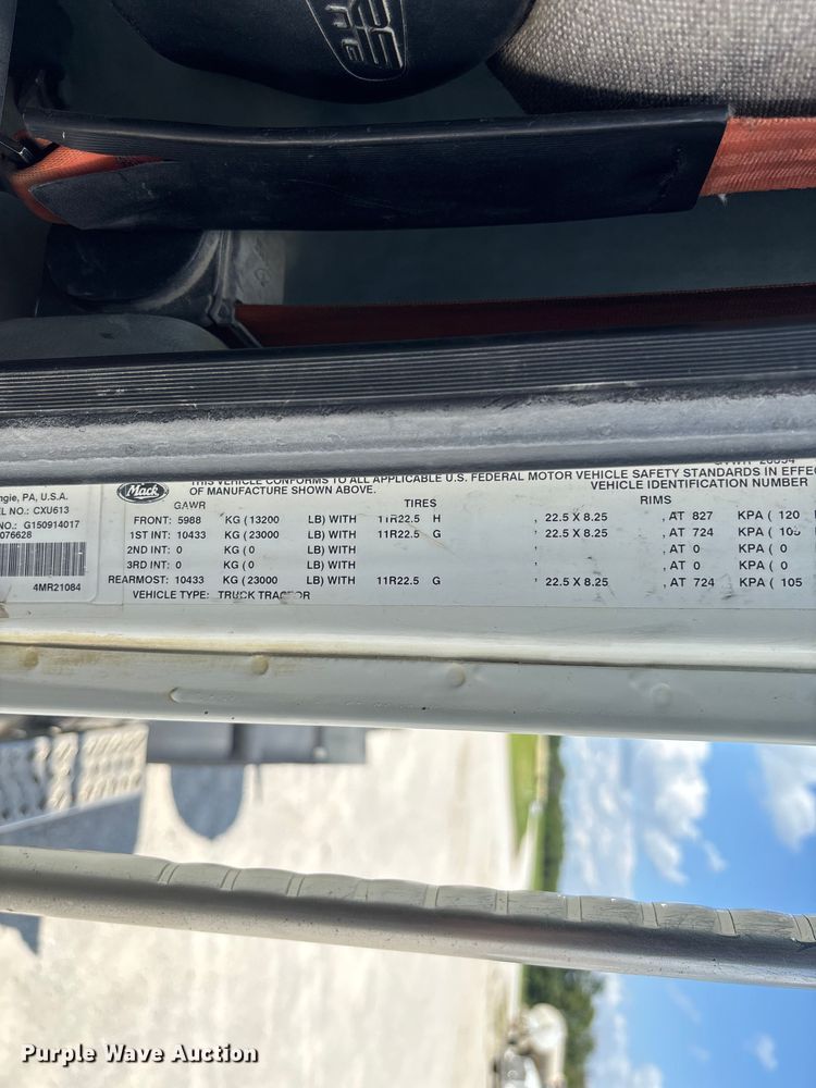 image for item FC1734 2016 Mack CXU613 semi truck
