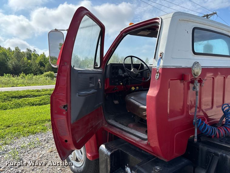 image for item FC1736 1978 Chevrolet C65 semi truck