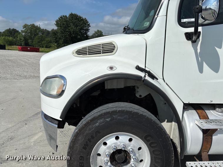 image for item FC1737 2013 Freightliner Business Class M2 roll-off container truck