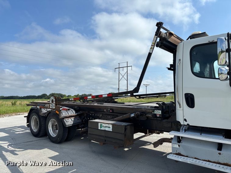 image for item FC1737 2013 Freightliner Business Class M2 roll-off container truck