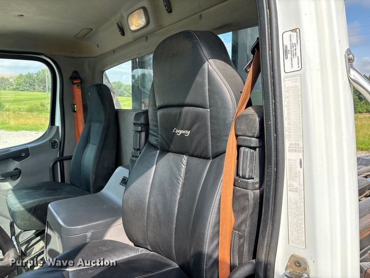 image for item FC1737 2013 Freightliner Business Class M2 roll-off container truck