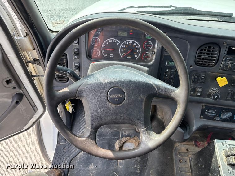 image for item FC1737 2013 Freightliner Business Class M2 roll-off container truck
