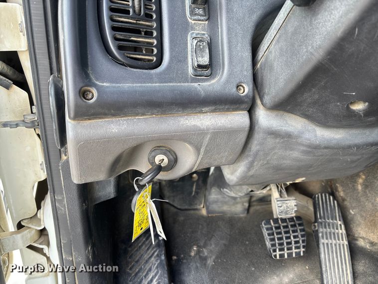 image for item FC1737 2013 Freightliner Business Class M2 roll-off container truck