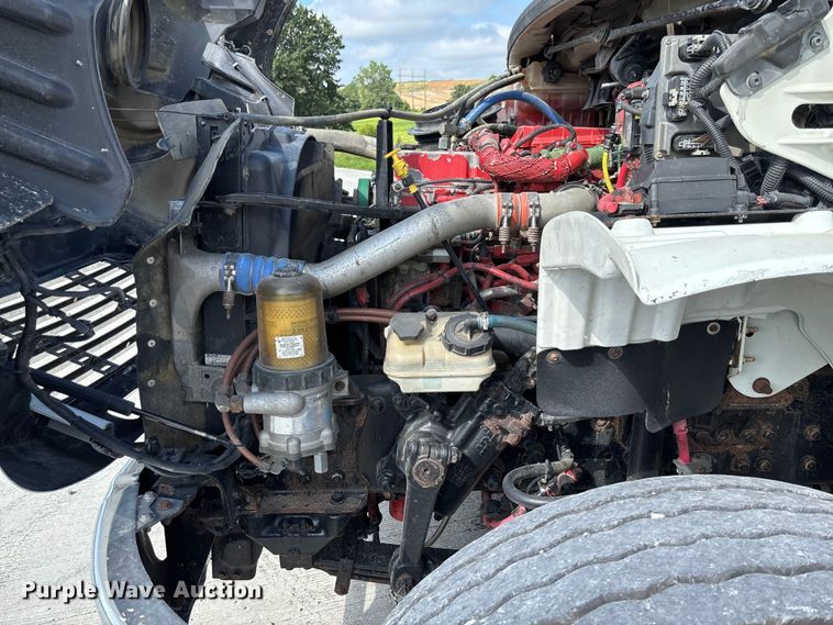 image for item FC1737 2013 Freightliner Business Class M2 roll-off container truck