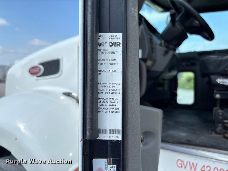 image for item FC1738 2018 Peterbilt 337 refuse truck