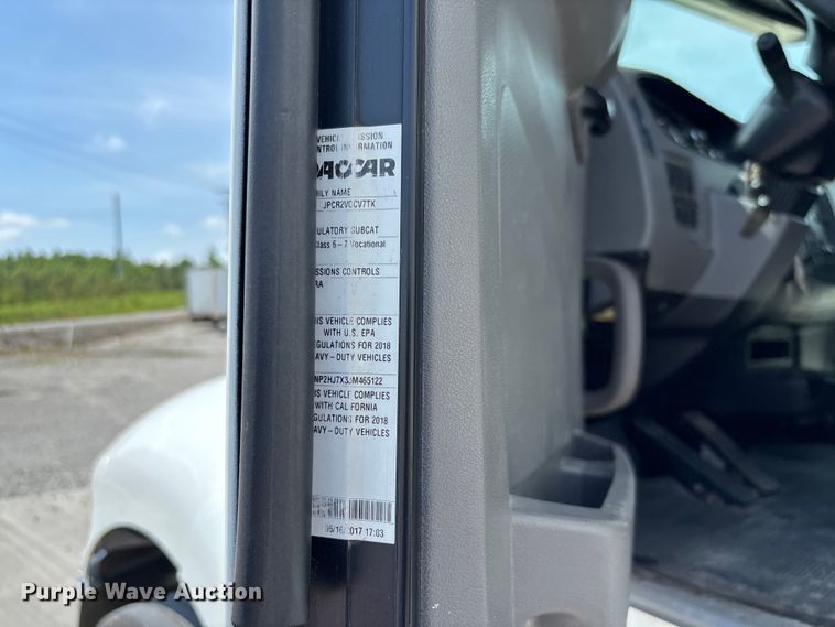 image for item FC1739 2018 Peterbilt 337 refuse truck