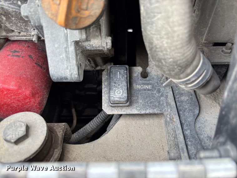 image for item FC1740 2022 Peterbilt 579 semi truck