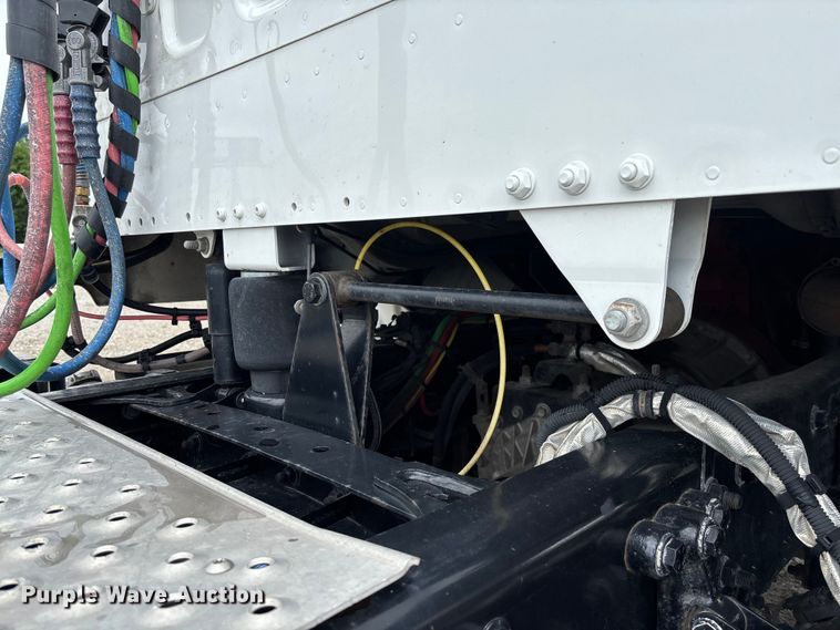 image for item FC1745 2016 Freightliner Business Class M2 106 semi truck