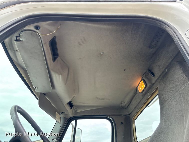 image for item FC1745 2016 Freightliner Business Class M2 106 semi truck