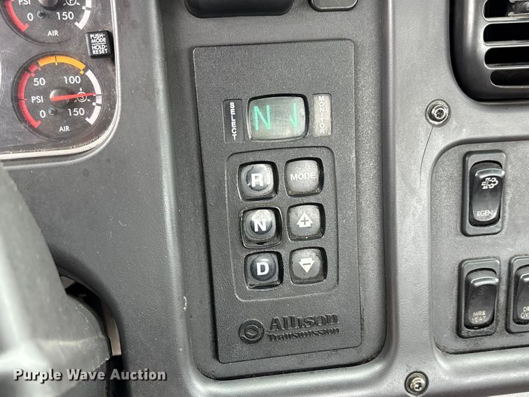 image for item FC1745 2016 Freightliner Business Class M2 106 semi truck