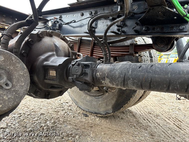 image for item FC1745 2016 Freightliner Business Class M2 106 semi truck