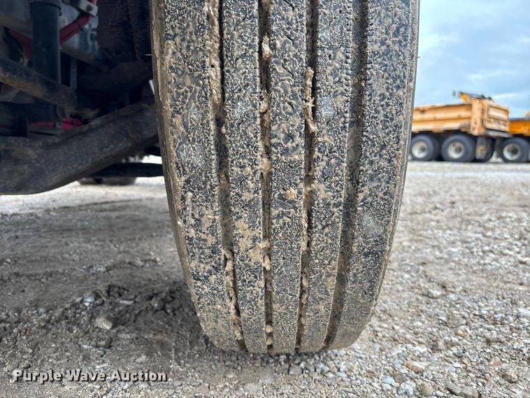 image for item FC1745 2016 Freightliner Business Class M2 106 semi truck