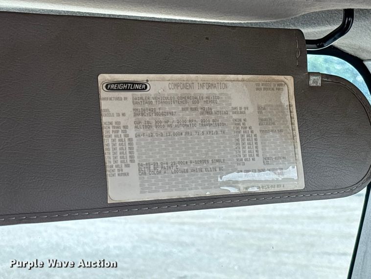 image for item FC1745 2016 Freightliner Business Class M2 106 semi truck