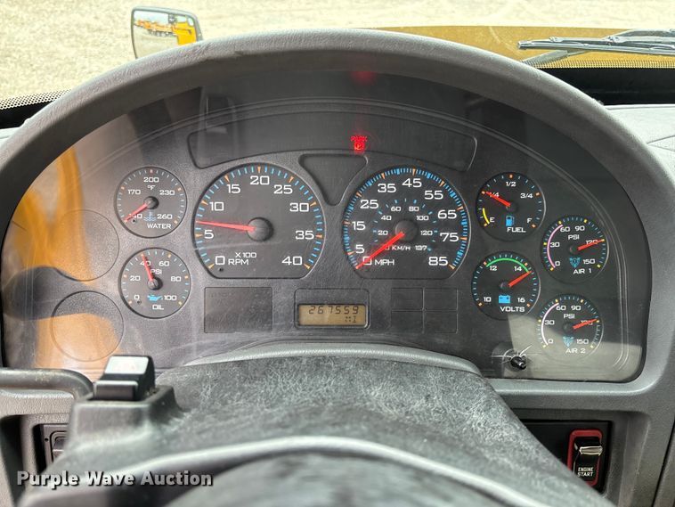 image for item FC1746 2007 International 8600 semi truck