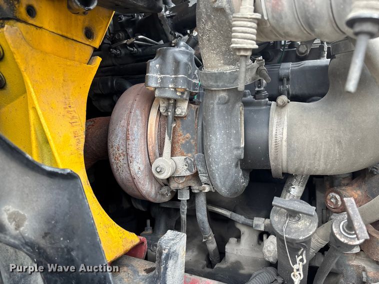 image for item FC1746 2007 International 8600 semi truck