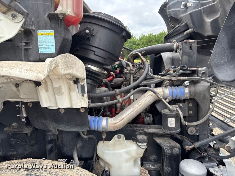 image for item FC1749 2015 Freightliner Business Class M2 106 semi truck