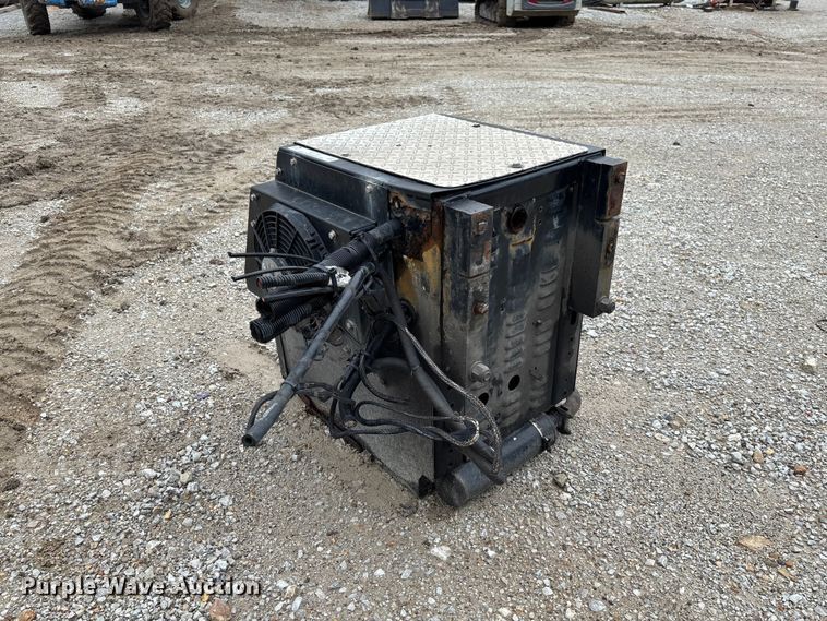 image for item FC1754 Thermo King auxiliary power unit