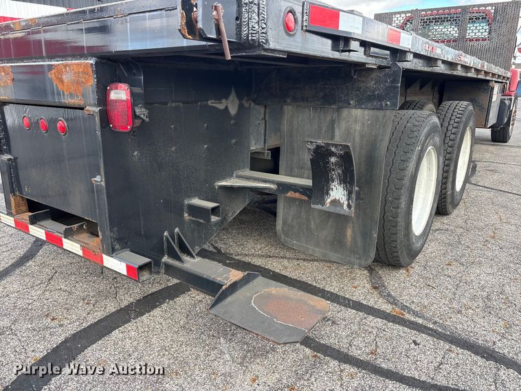 image for item FC2405 2001 GMC C7500 flatbed truck