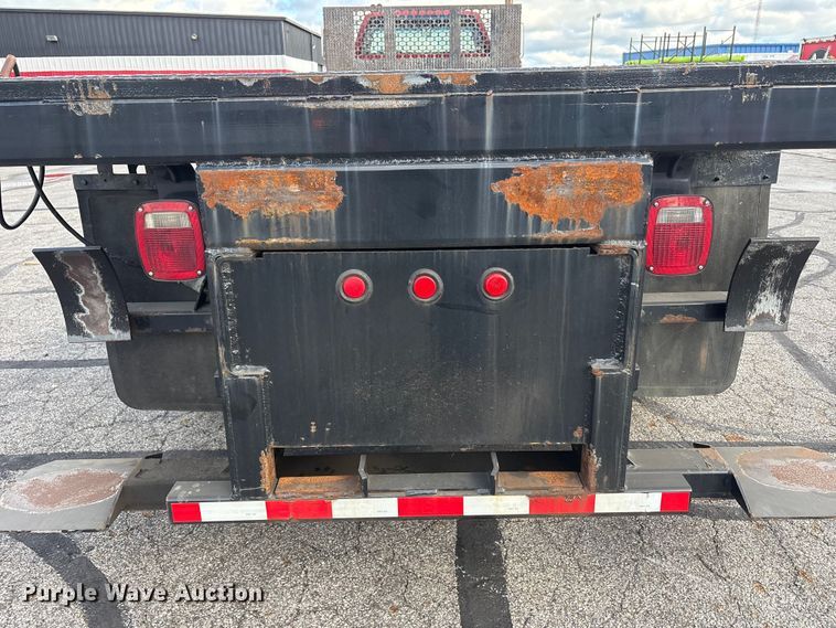 image for item FC2405 2001 GMC C7500 flatbed truck