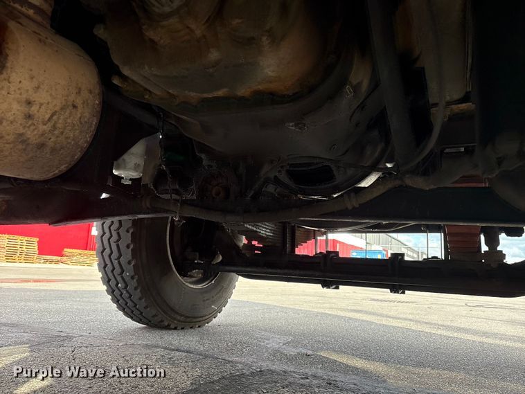 image for item FC2405 2001 GMC C7500 flatbed truck
