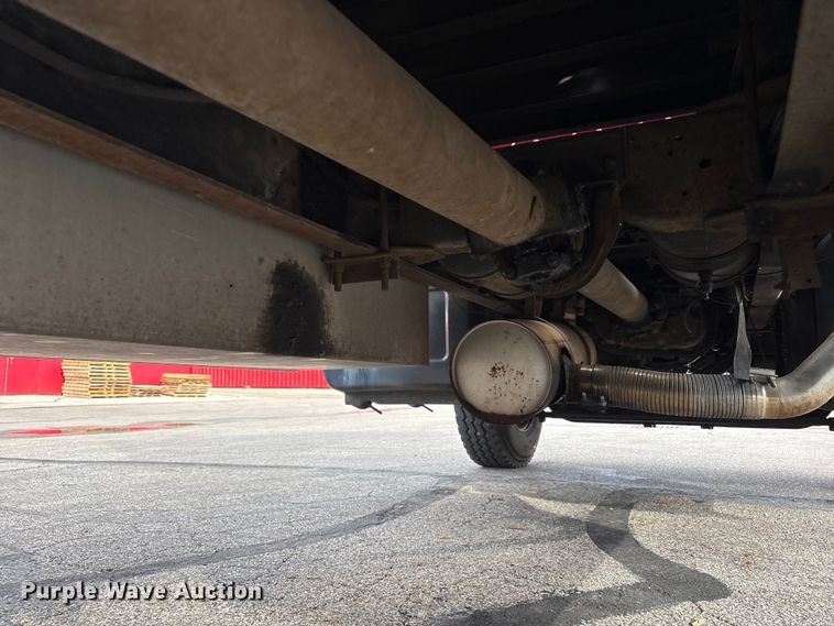image for item FC2405 2001 GMC C7500 flatbed truck