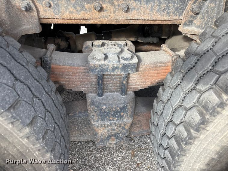 image for item FC2405 2001 GMC C7500 flatbed truck