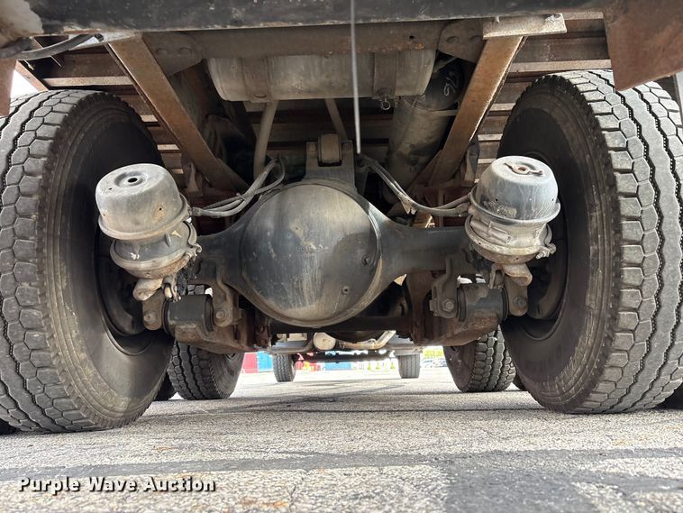 image for item FC2405 2001 GMC C7500 flatbed truck