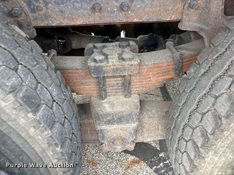 image for item FC2405 2001 GMC C7500 flatbed truck