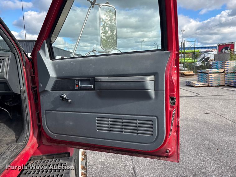 image for item FC2405 2001 GMC C7500 flatbed truck