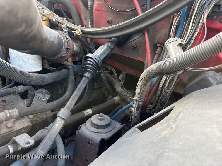 image for item FC2405 2001 GMC C7500 flatbed truck