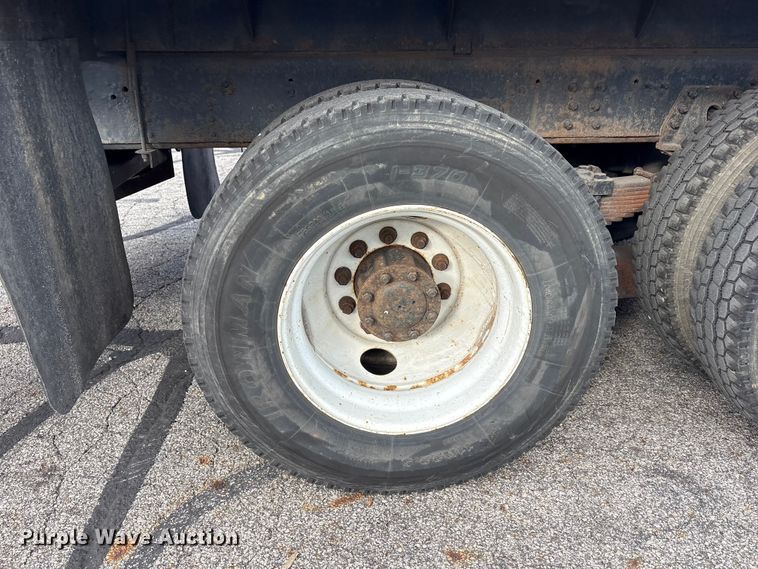 image for item FC2405 2001 GMC C7500 flatbed truck