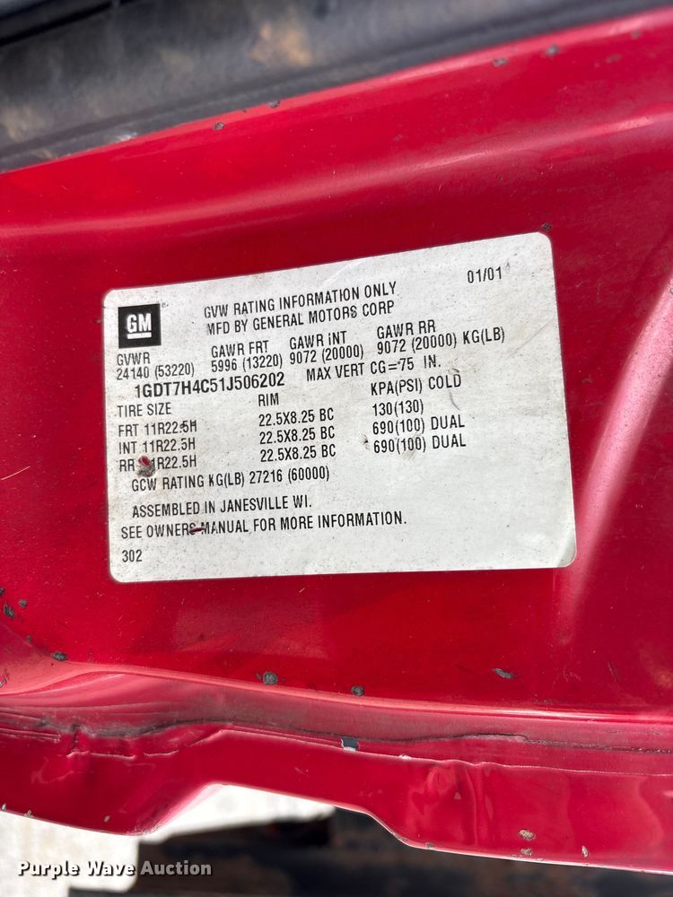 image for item FC2405 2001 GMC C7500 flatbed truck