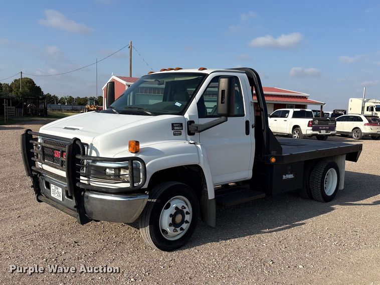 image for item FC2440 2007 GMC C5500 flatbed truck