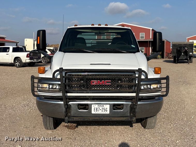 image for item FC2440 2007 GMC C5500 flatbed truck