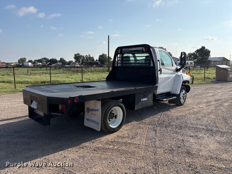 image for item FC2440 2007 GMC C5500 flatbed truck