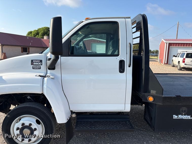 image for item FC2440 2007 GMC C5500 flatbed truck
