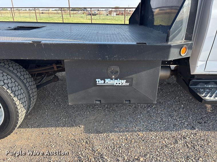 image for item FC2440 2007 GMC C5500 flatbed truck