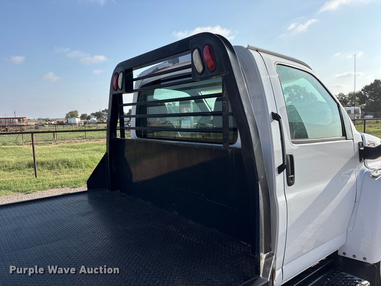 image for item FC2440 2007 GMC C5500 flatbed truck