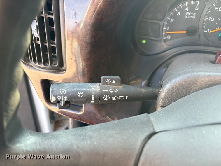 image for item FC2440 2007 GMC C5500 flatbed truck