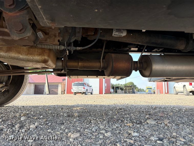 image for item FC2440 2007 GMC C5500 flatbed truck