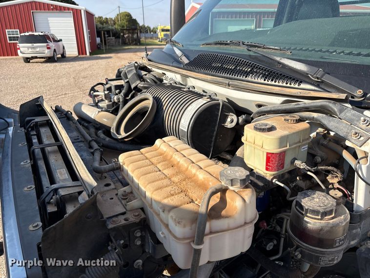 image for item FC2440 2007 GMC C5500 flatbed truck