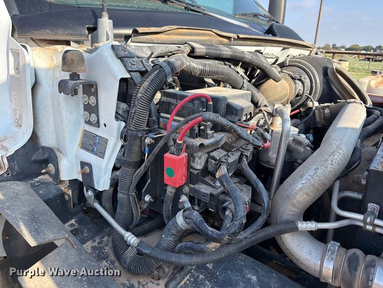 image for item FC2440 2007 GMC C5500 flatbed truck