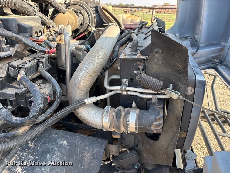 image for item FC2440 2007 GMC C5500 flatbed truck