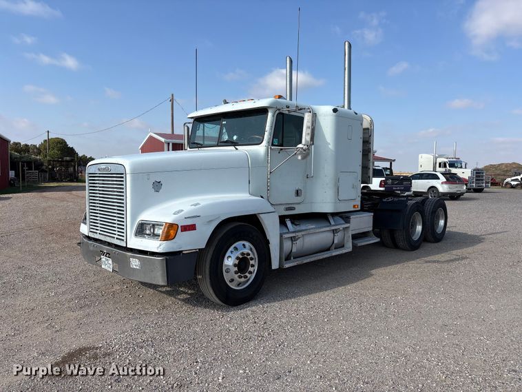 image for item FC2442 2000 Freightliner FLD semi truck
